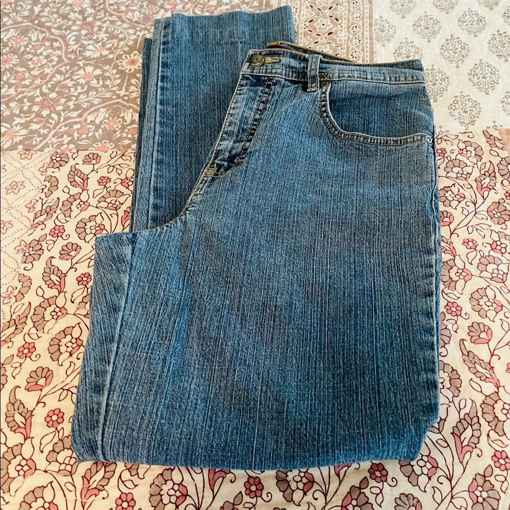Gloria Vanderbilt Jeans.  10/Short